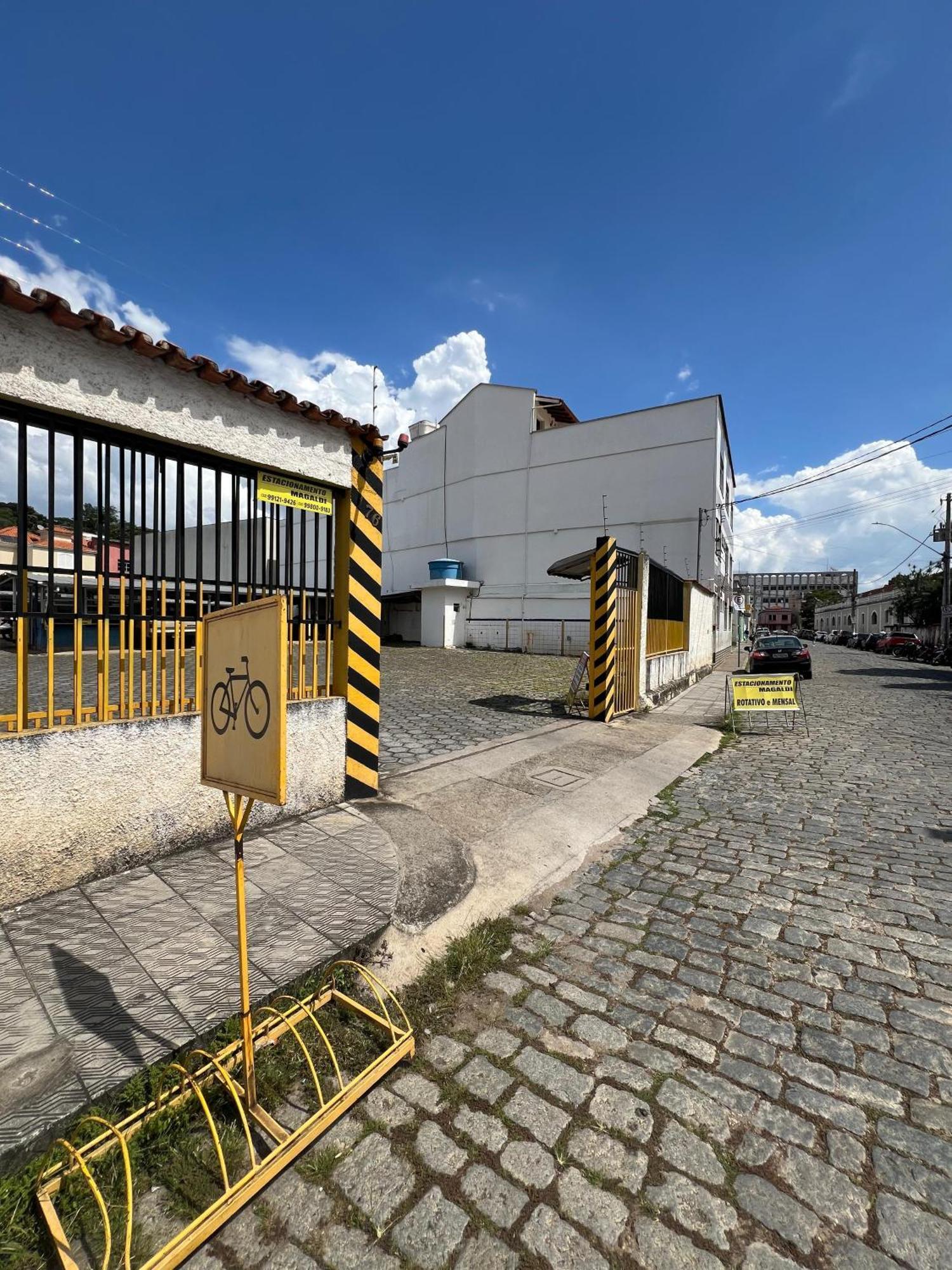 Apartamento Em Sao Joao Del Rei, Ao Lado Da Estacao Ferroviaria, Estacionamento E Ar Condicionado Exterior photo